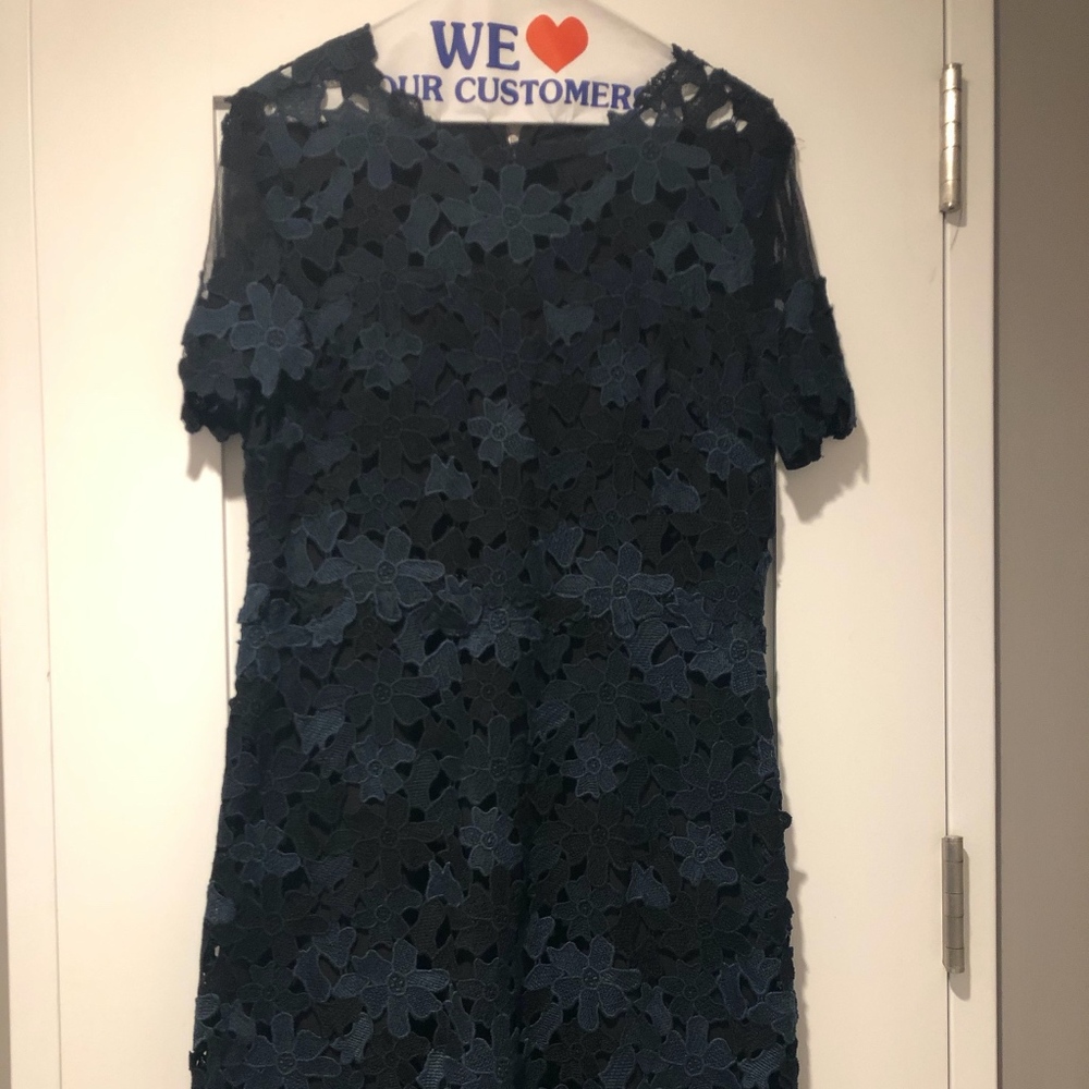Elie Tahari "Ophelia" floral lace dress - like new